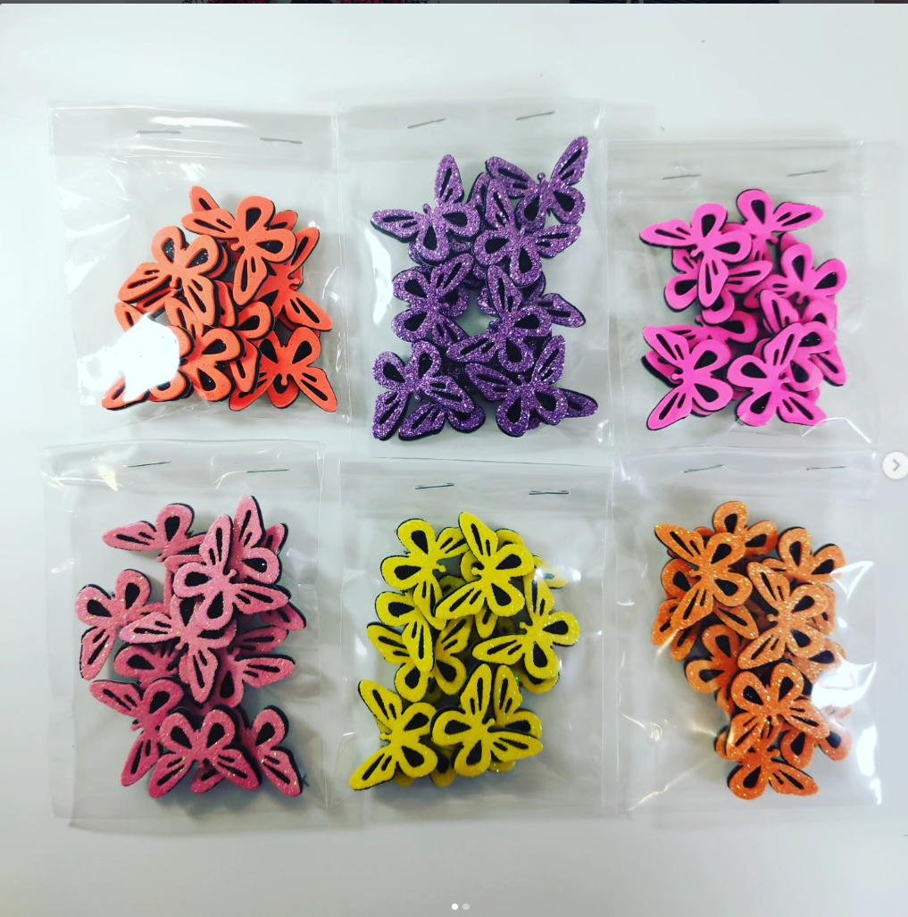 Apliques decorativos artesanais para pets